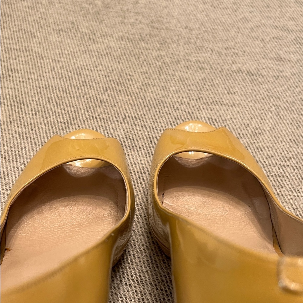 Cole Hann x Nike Air Yellow Patent Peep-Toe Platform Heels - Picture 8 of 16